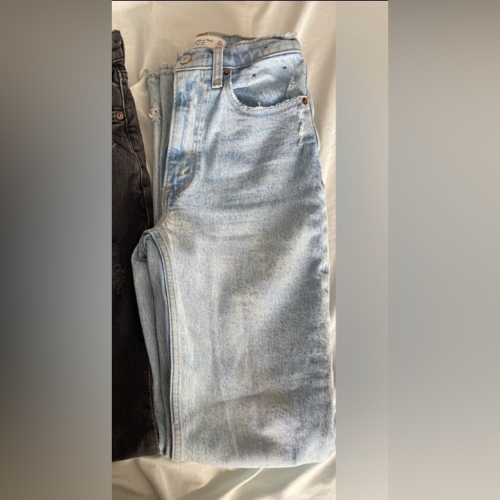 23/000 Long A&F 90s straight Ultra High Rise Curve Love Jeans